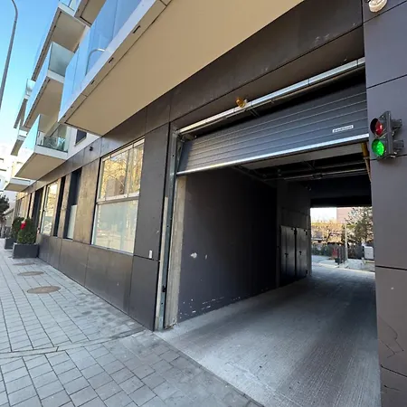 Mily Poranek - Slonce, Mewy, Doskonala Kawa Gdynia